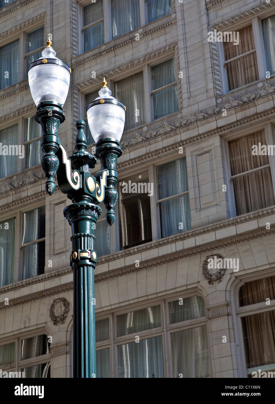 American streetlight hires stock photography and images Alamy
