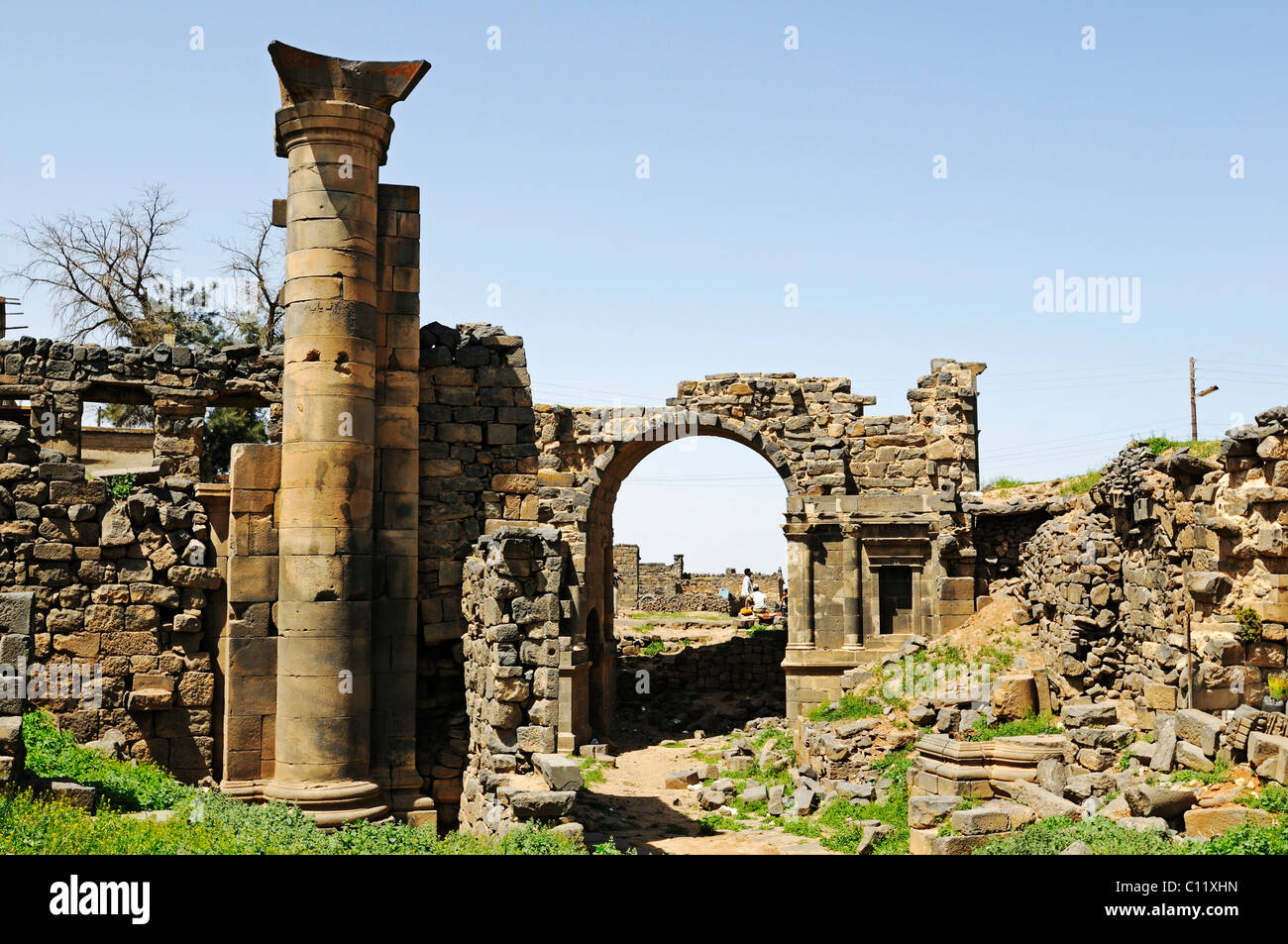 Nabatean Arch, excavation site in the ruins of Bosra, Syria, Asia Stock Photo