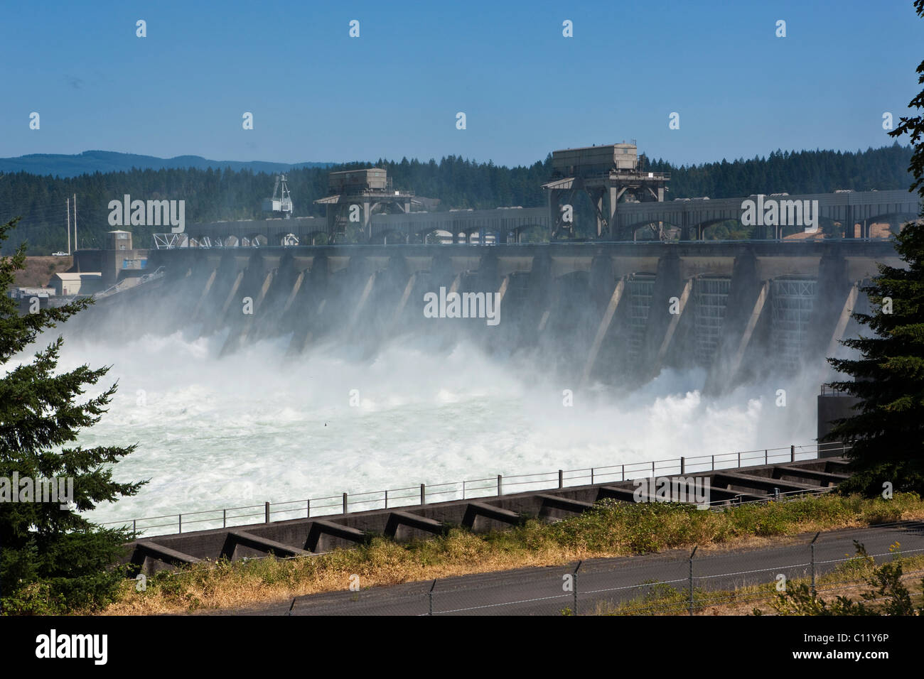 Power plants dam hires stock photography and images Alamy