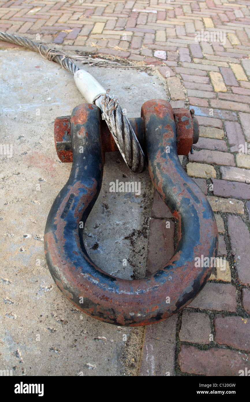 Shackle, Seilbuegel, steel cable Stock Photo