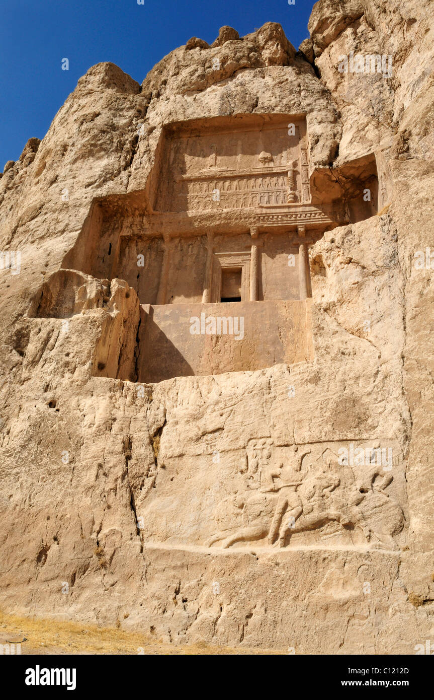 Historic tomb of King Darius, Dareios II., Achaemenid burial site Naqshe Rostam, Rustam near