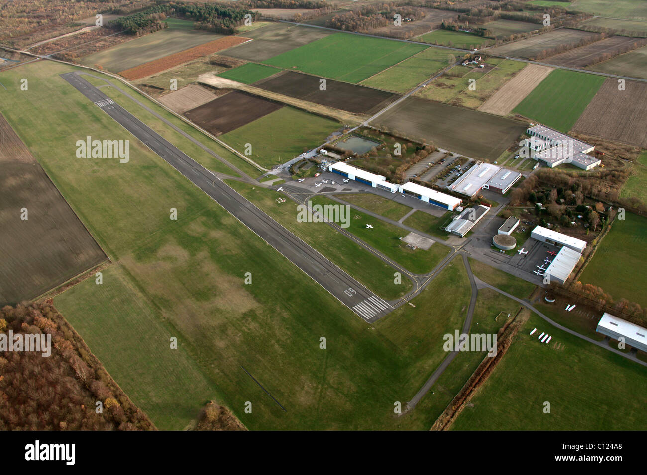Aerial picture, Dinslaken Schwarzeheide airfield, regional airport, General Aviation, Huenxe, North Rhine-Westphalia Stock Photo
