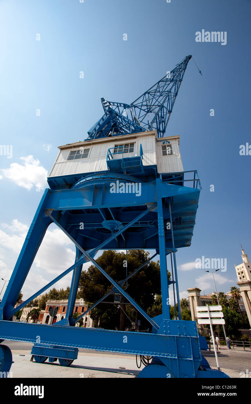 Old gantry cranes hi-res stock photography and images - Alamy