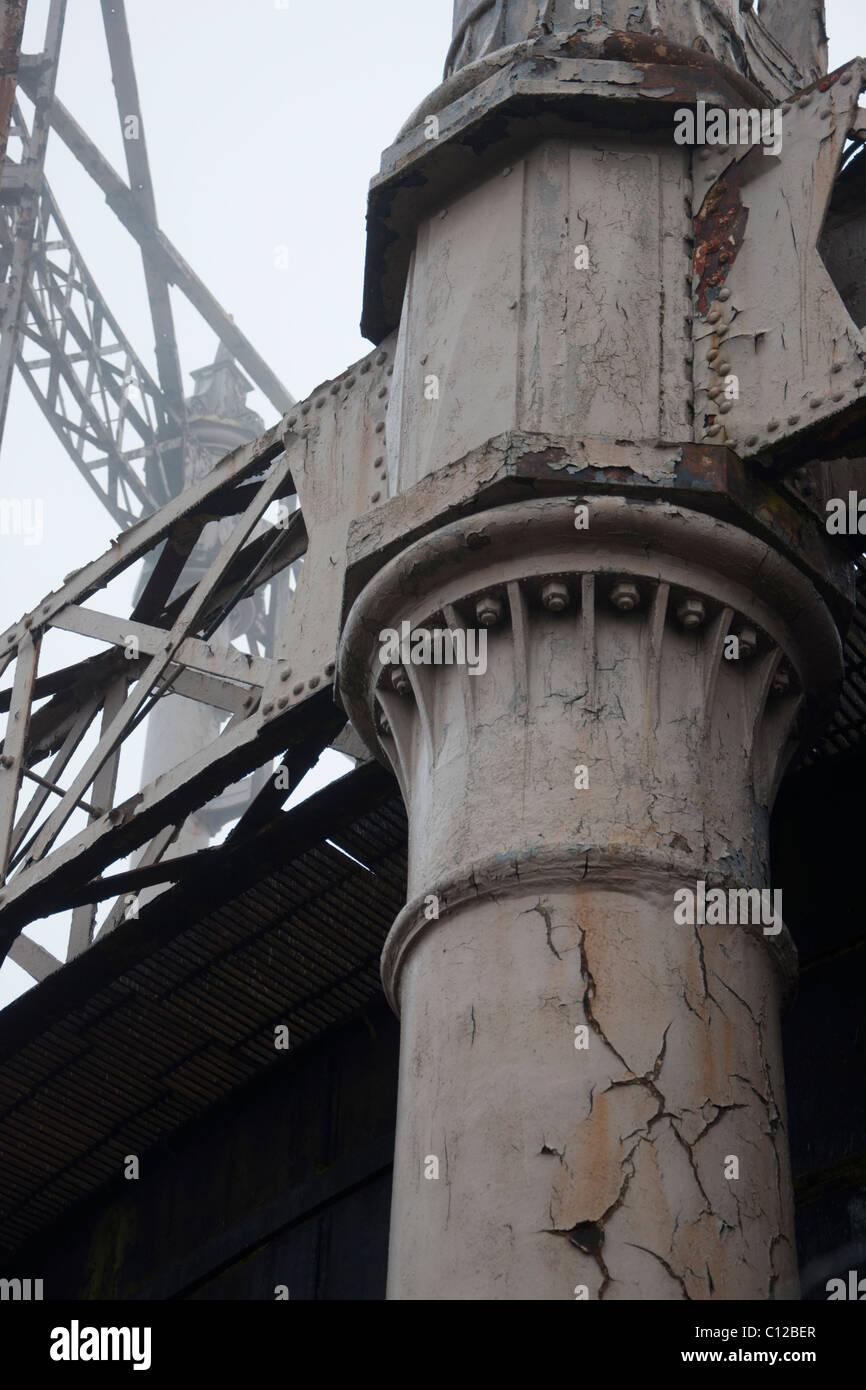 Details of Victorian cast iron gas holder, gasometer Stock Photo - Alamy