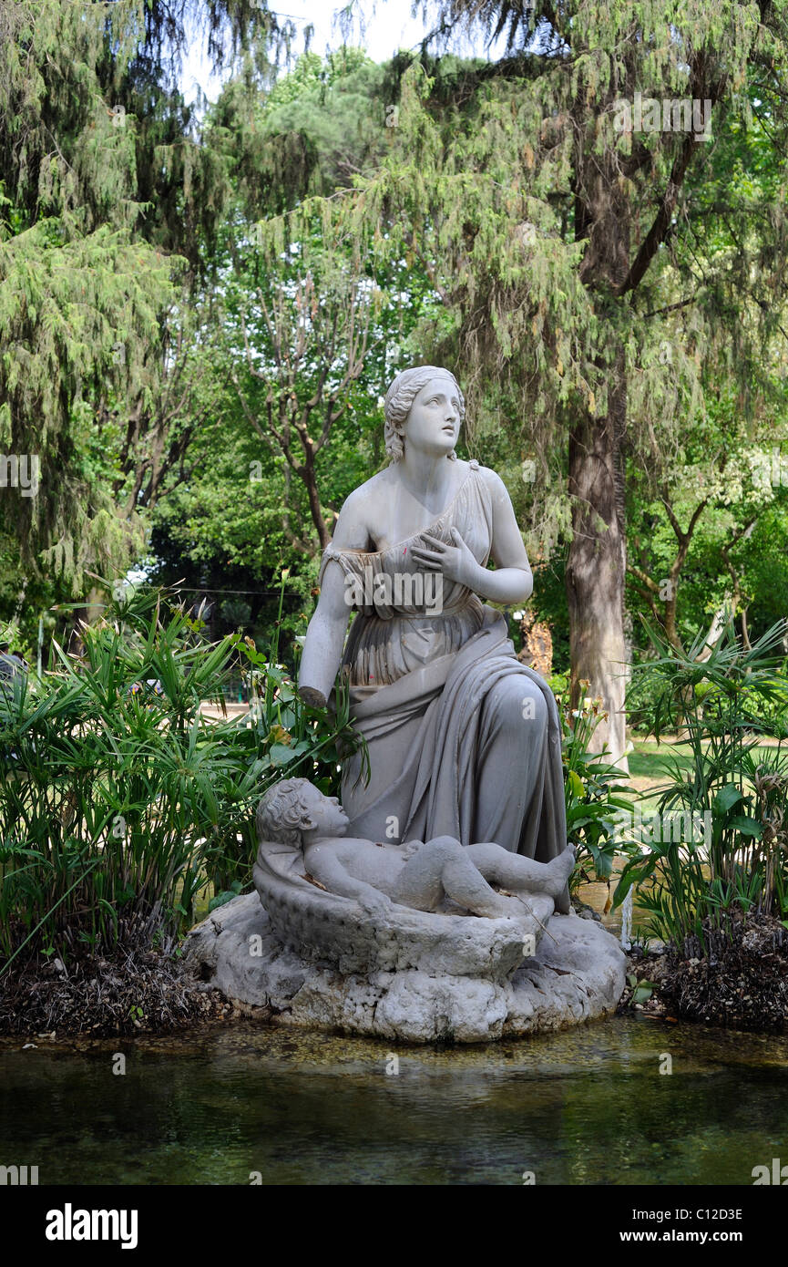 Pincio Gardens, Rome, Italy, Statues at a pond Stock Photo Alamy