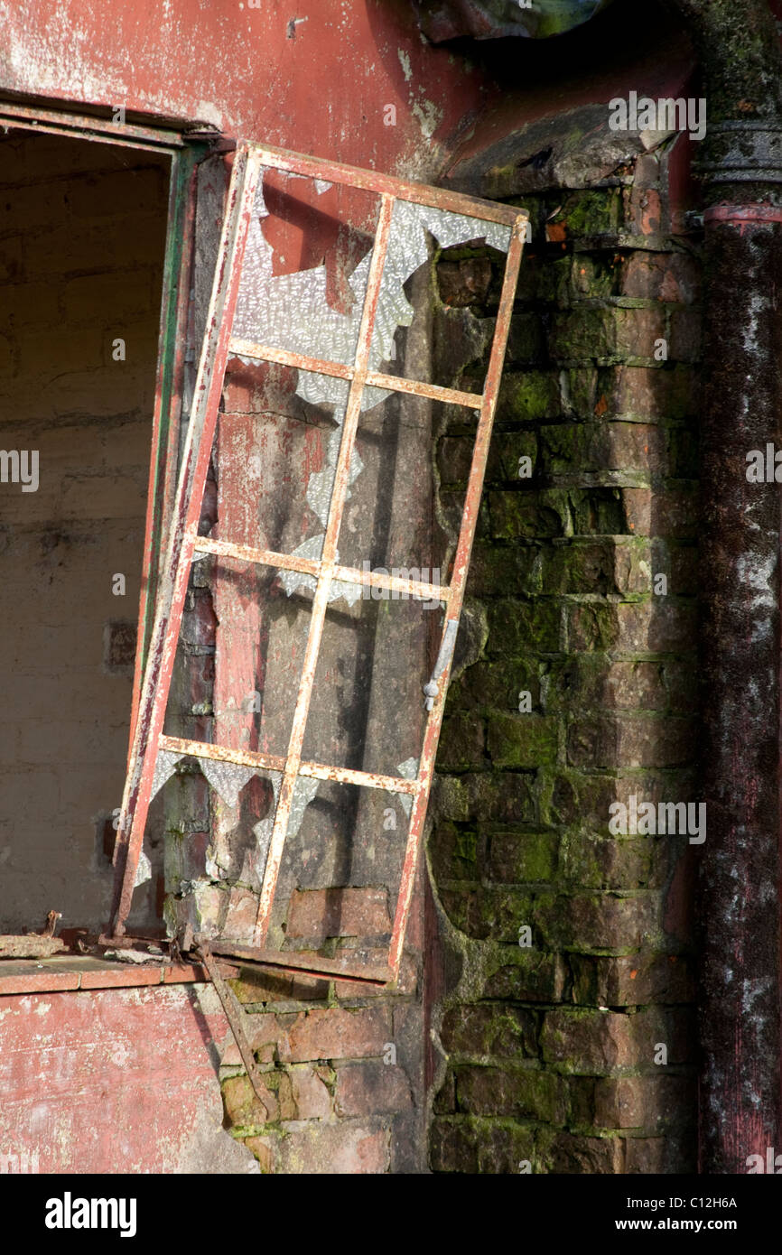 Derelict Buildings at old RAF WIckenby, Lincolnshire March 2011 Stock Photo Alamy