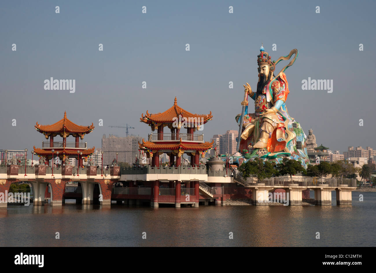 Statue of Taoist God Xuantianshangdi on Lotus Lake Stock Photo Alamy