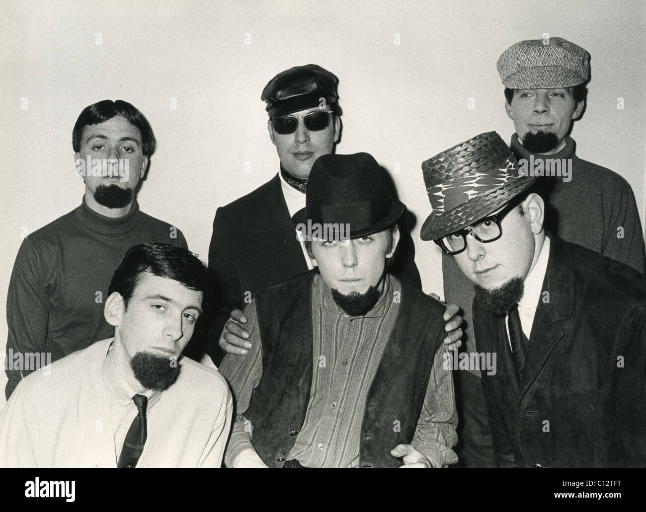 VANDYKE AND THE BAMBIS about 1964 with Les Vandyke (Johnny Worth) in front with black hat Stock Photo