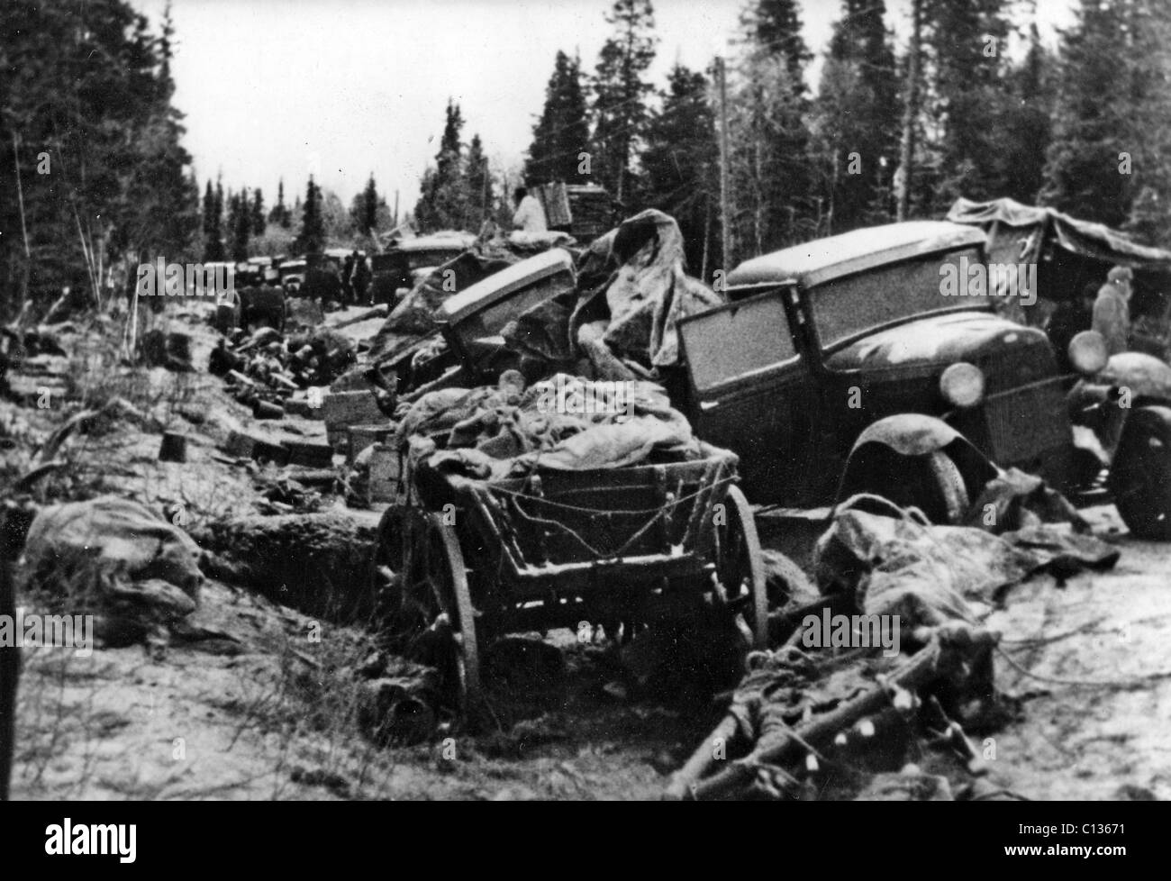 WINTER WAR 1939-1940 Soviet equipment and bodies after the Battle of Raate, Finland,  in January 1940 Stock Photo