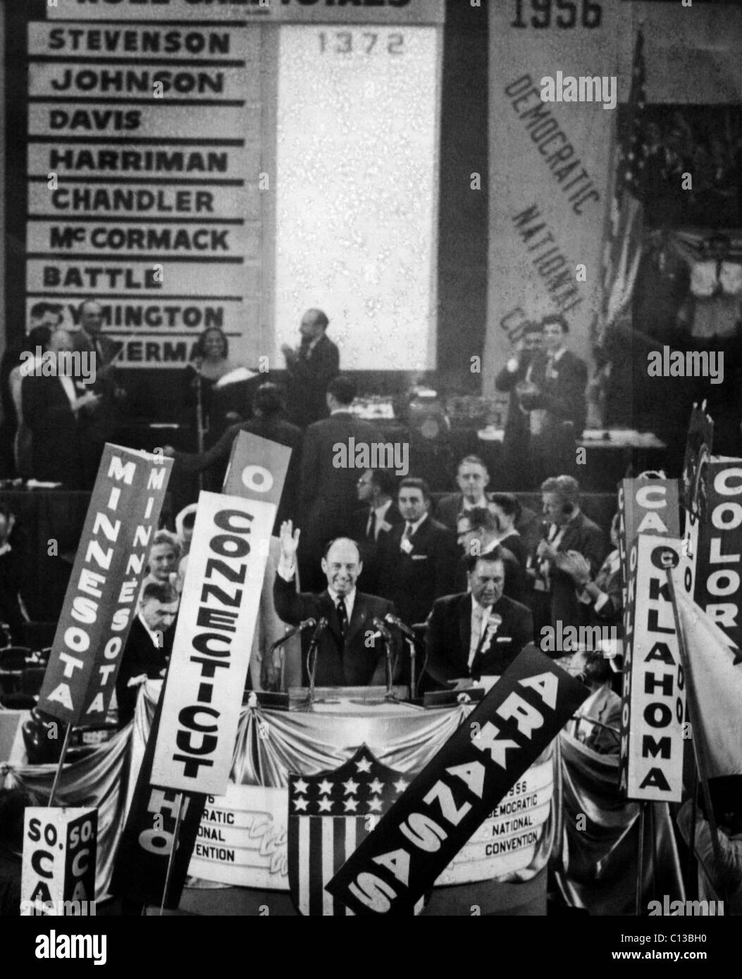 US Elections. Center, waving: Adlai Stevenson accepting the Democratic nomination for US President at the Democratic National Convention in Chicago, Illinois, August, 1956. Stock Photo