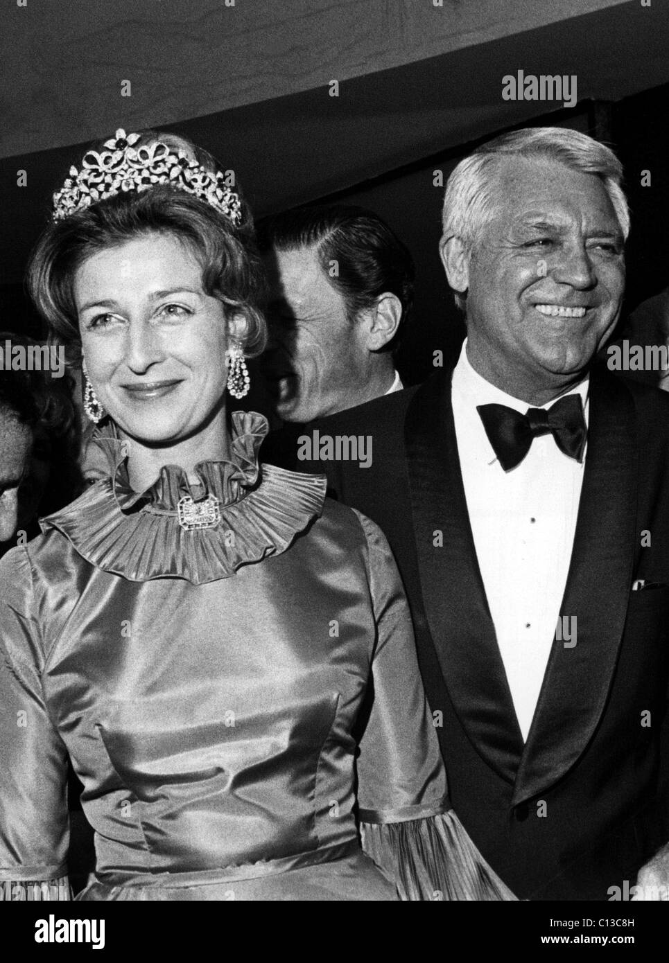 PRINCESS ALEXANDRA OF KENT with CARY GRANT at Variety Clubs dinner reception, 4/24/72 Stock Photo