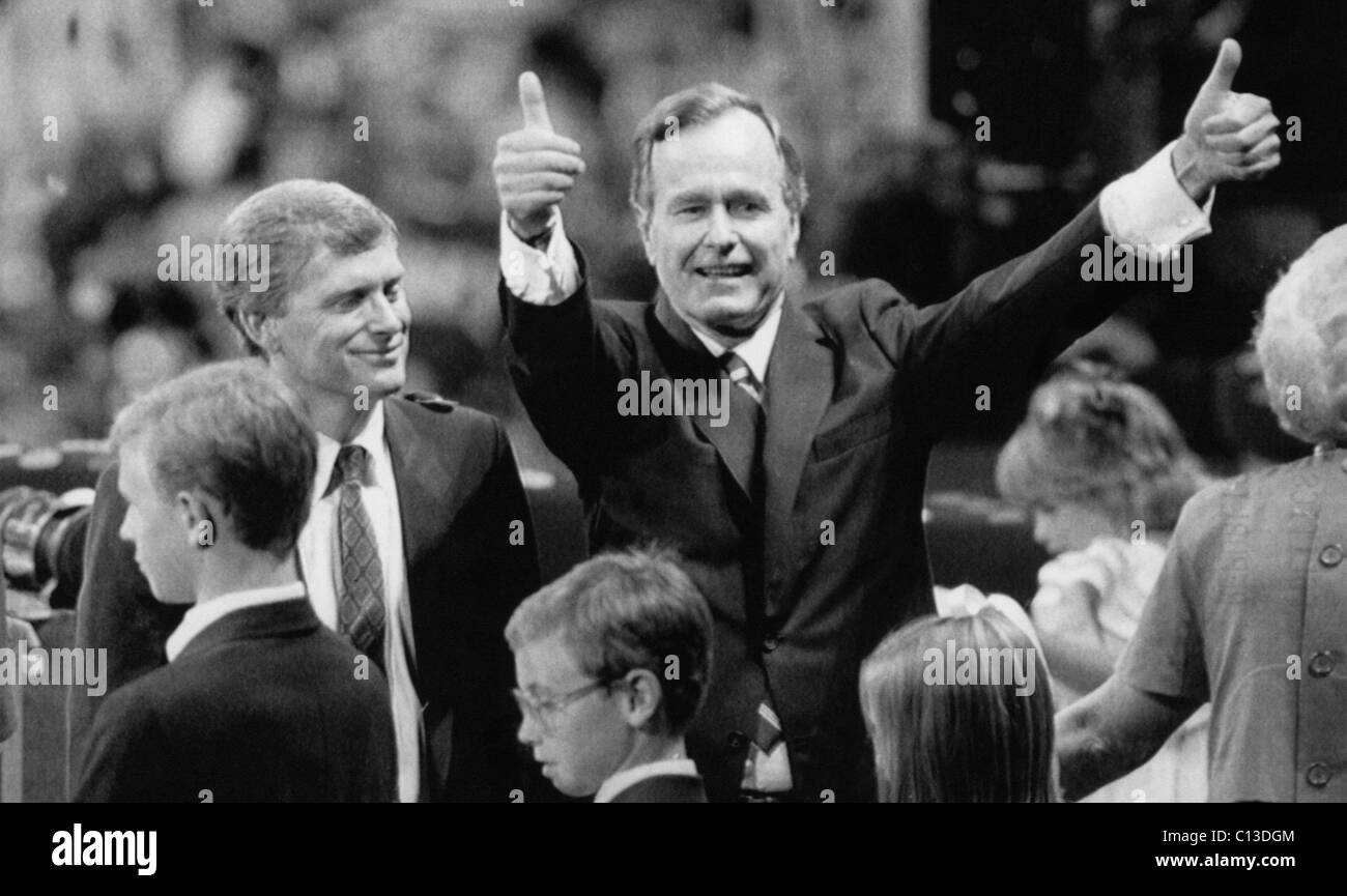 Bush Sr. Presidency. Senator and Vice Presidential nominee (and future Vice President) Dan Quayle, and Vice President and Republican Party nominee (and future US President) George Bush, at the Republican National Convention, New Orleans, Louisiana, August, 1988. Stock Photo