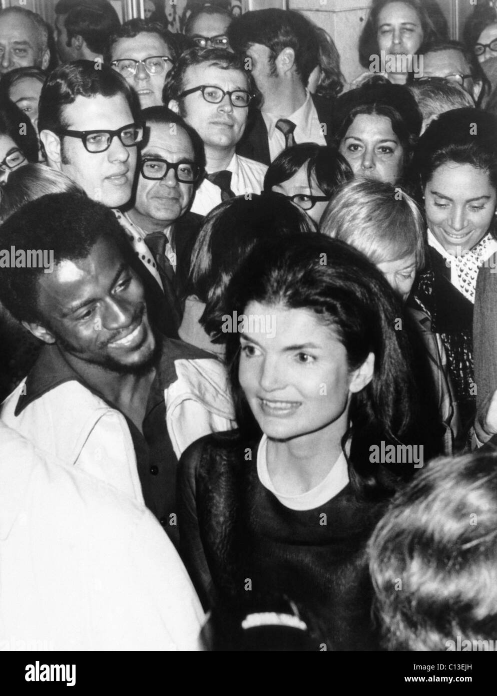 Jacqueline Kennedy Onassis, outside the Alvin Theater, New York, where she is seeing COMPANY, May 15, 1970 Stock Photo