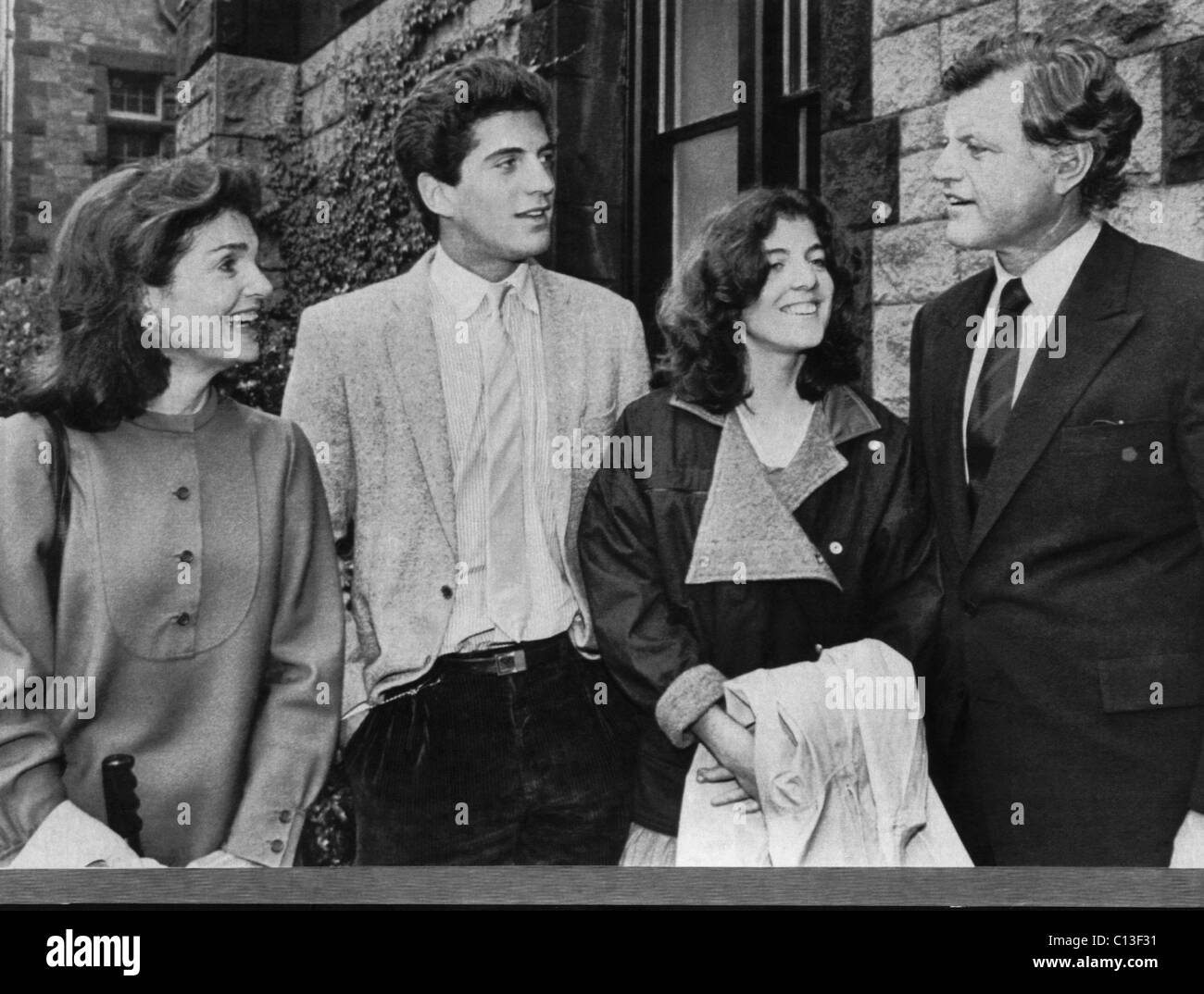 Kennedy Family. From left: Former First Lady Jacqueline Kennedy Onassis, John F. Kennedy Jr., Caroline Kennedy, US Senator Edward Kennedy, Boston, Massachusetts, 1983. Stock Photo