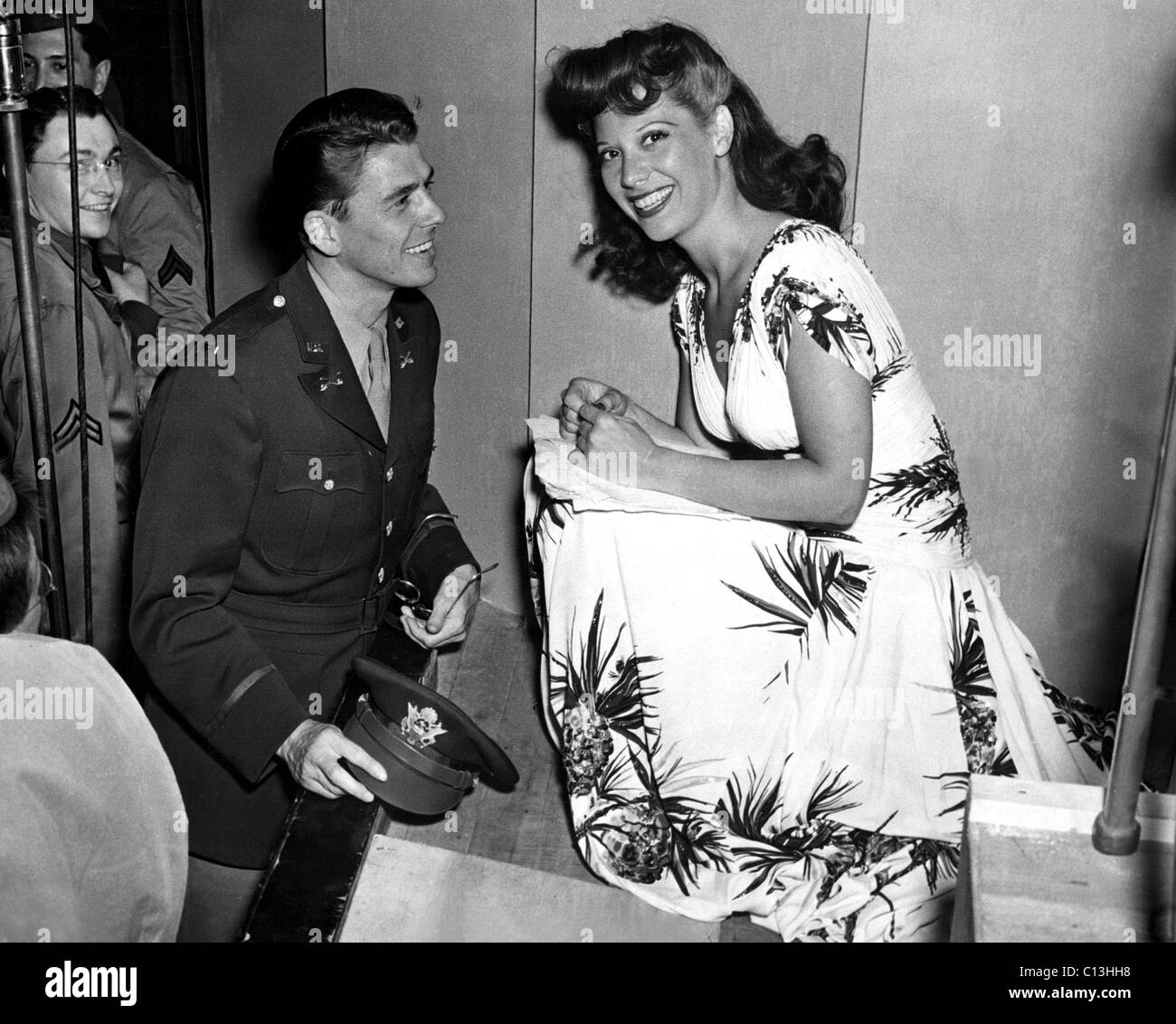 Lieutenant Ronald Reagan, Dinah Shore at the eddie Cantor radio broadcast at the Persidio in San Francisco, 5/20/42 Stock Photo