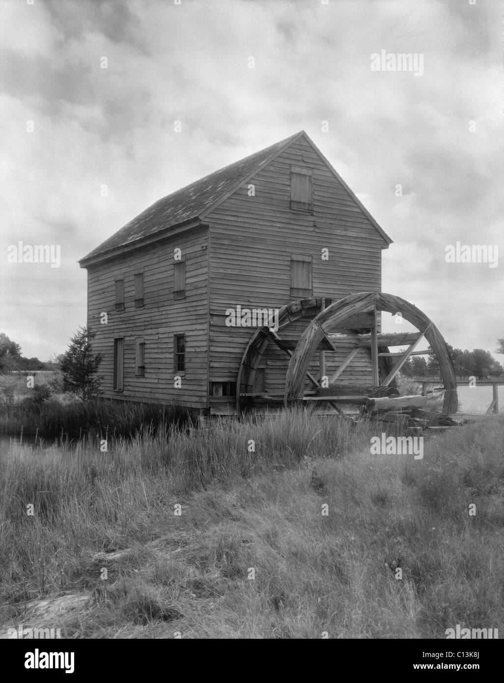 Poplar Grove tide mill was driven by tidal rise and fall. This type of water mill dates from