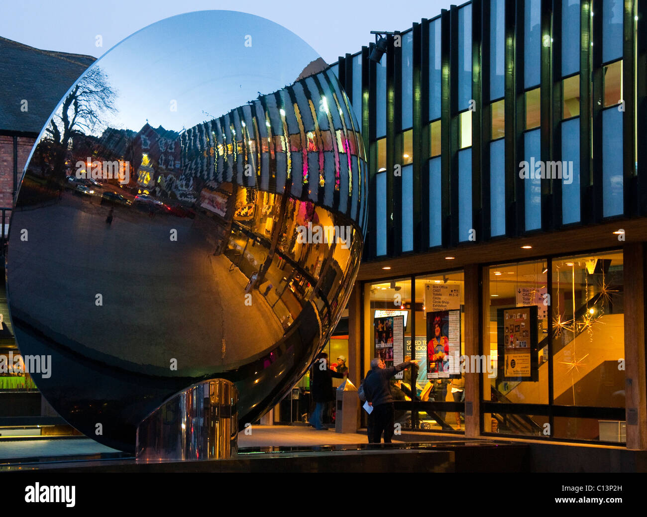 The Nottingham Playhouse and Sky Mirror, Nottingham England UK Stock Photo