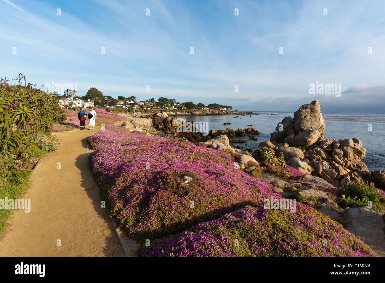 monterey-bay-coastal-trail-along-monterey-bay-in-pacific-grove-on