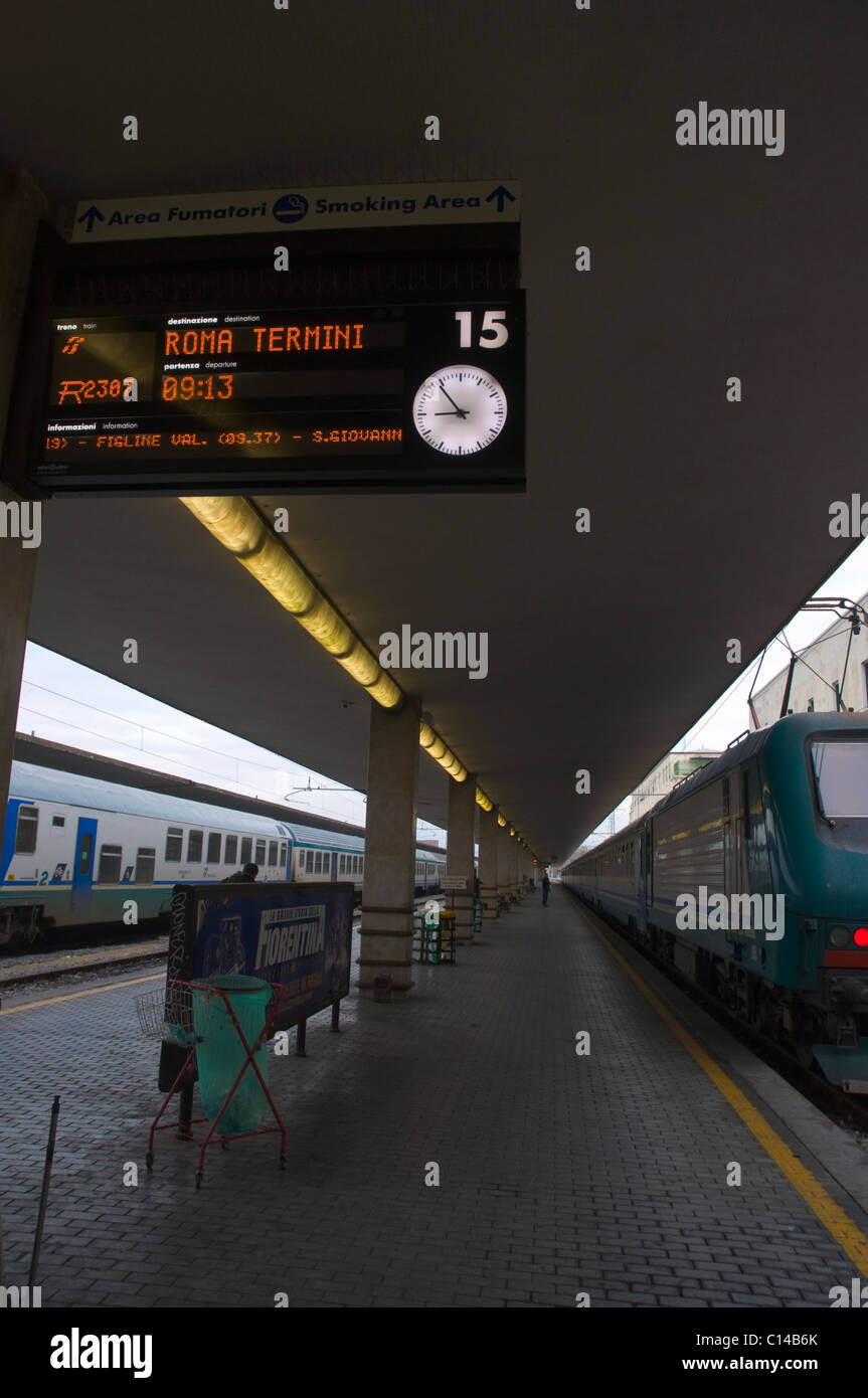 Centrale Stazione di Santa Maria Novella main railway station platform Florence (Firenze