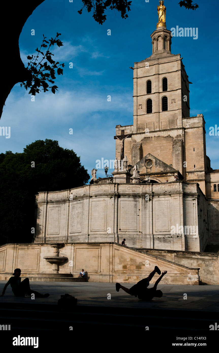 Hip-Hop dancers in front the Papal Palace in Avignon, South-Est of France. Stock Photo