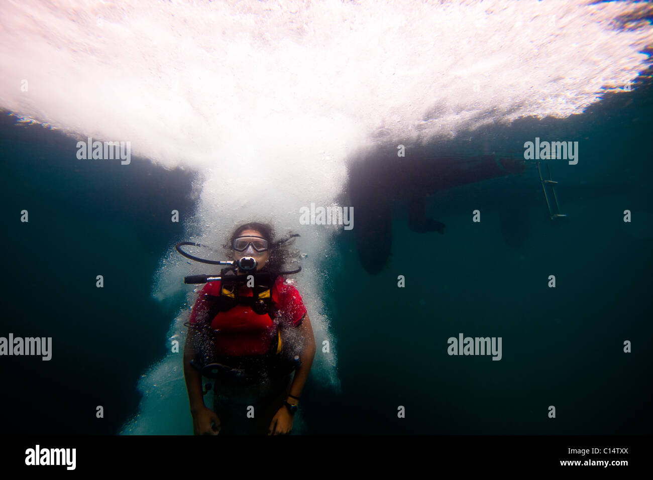 A person jumps into the sea hi-res stock photography and images - Alamy