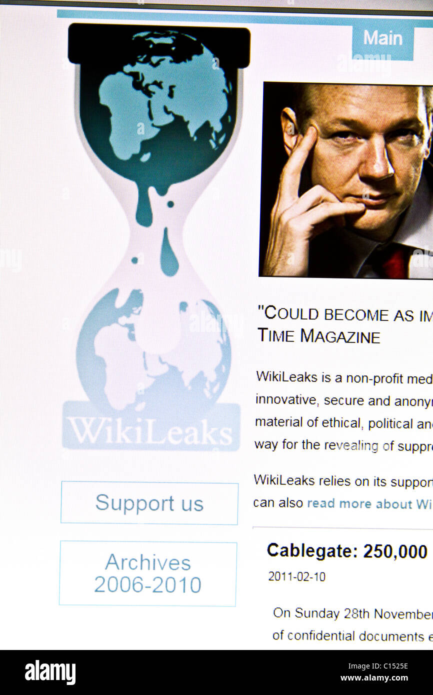 Wikileaks website displayed on computer screen Stock Photo