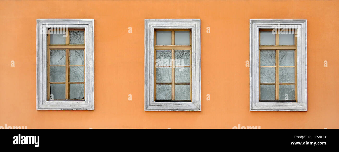 Old style windows hi-res stock photography and images - Alamy