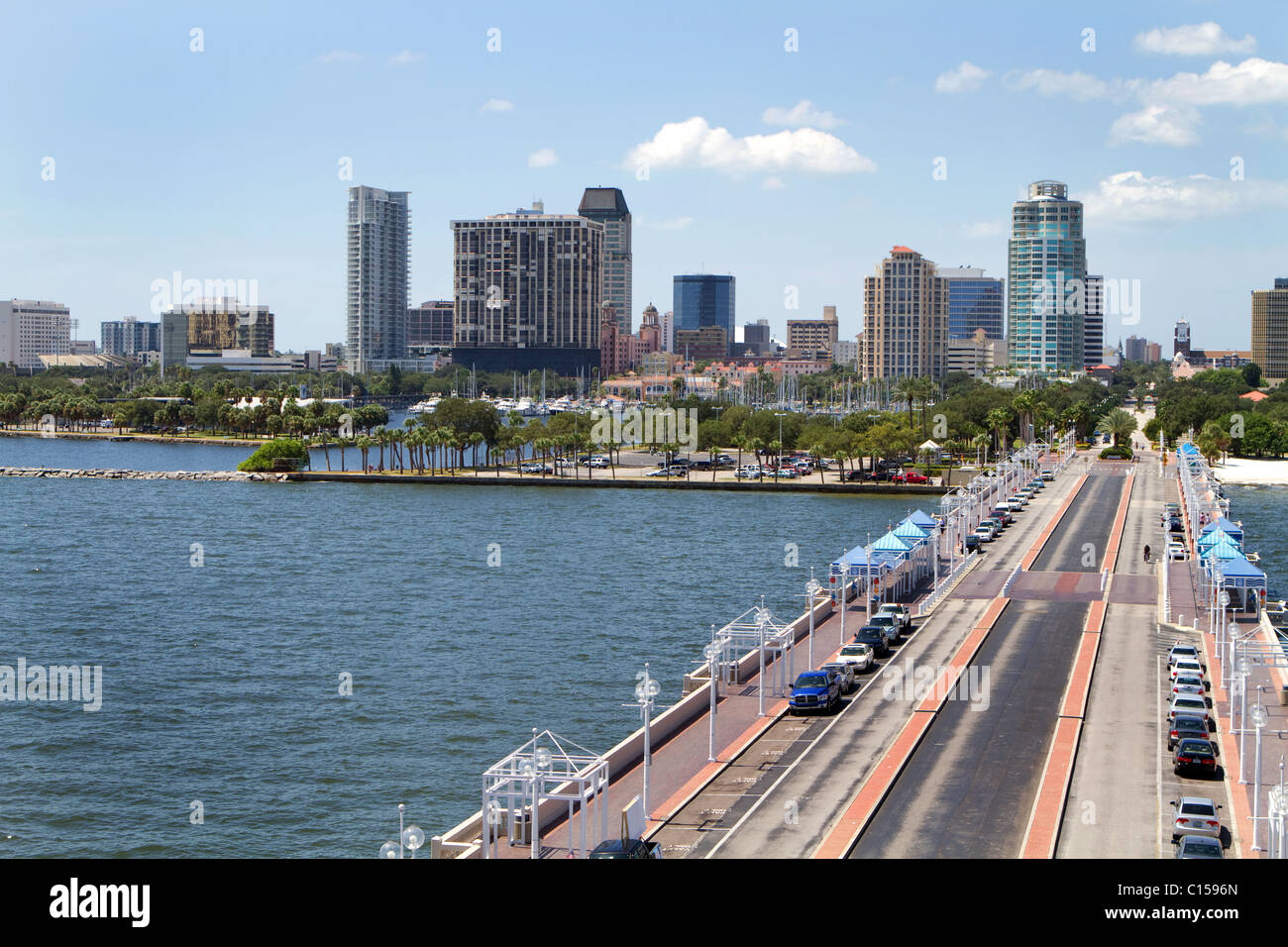 Downtown st petersburg skyline hires stock photography and images Alamy