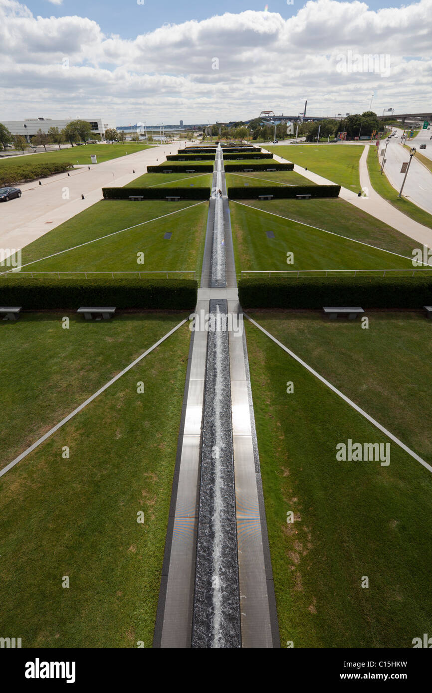 Cudahy gardens, designed by Dan Kiley, Milwaukee Art Museum, Wisconsin