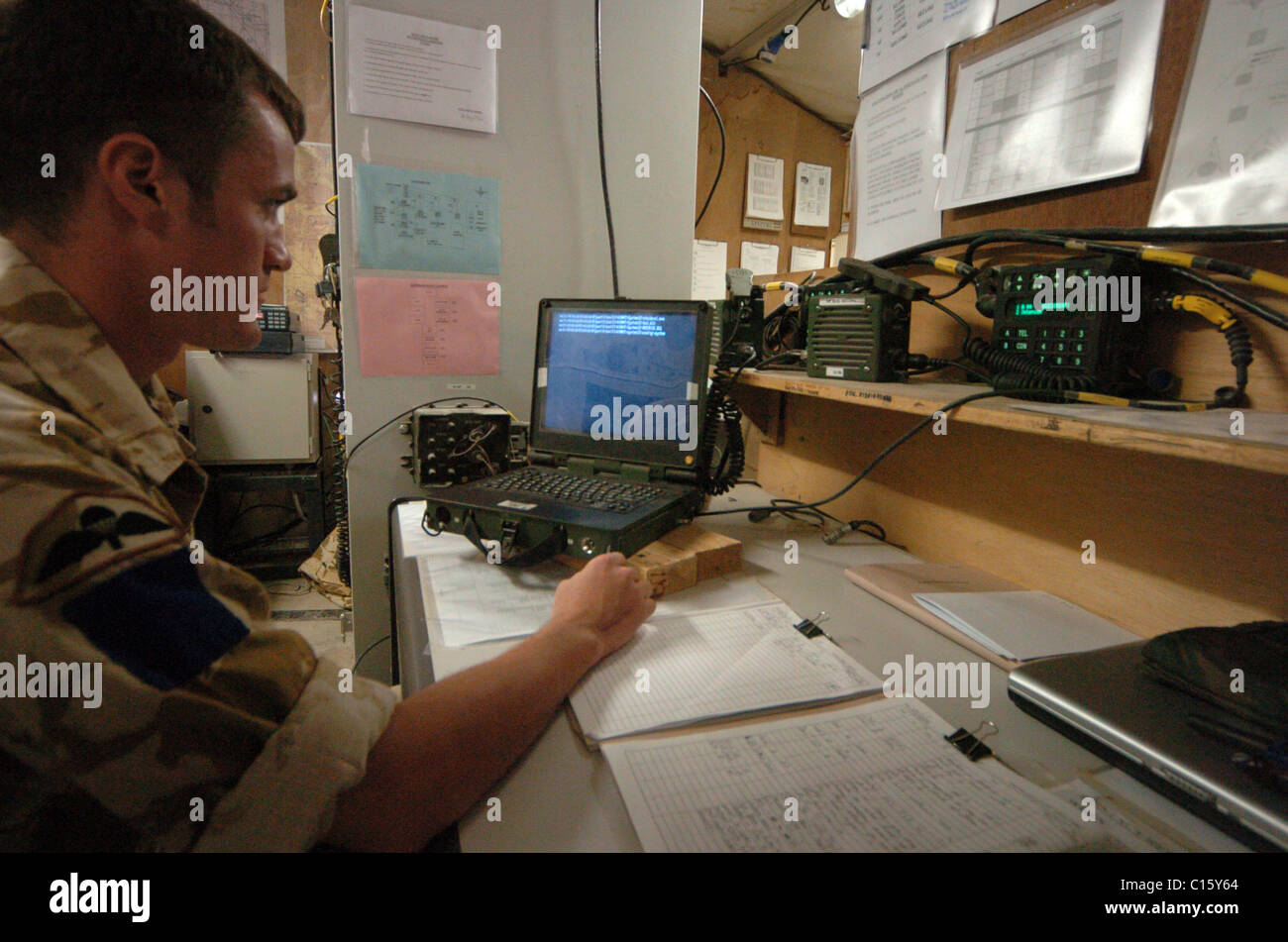 army soldier using a computer Stock Photo - Alamy
