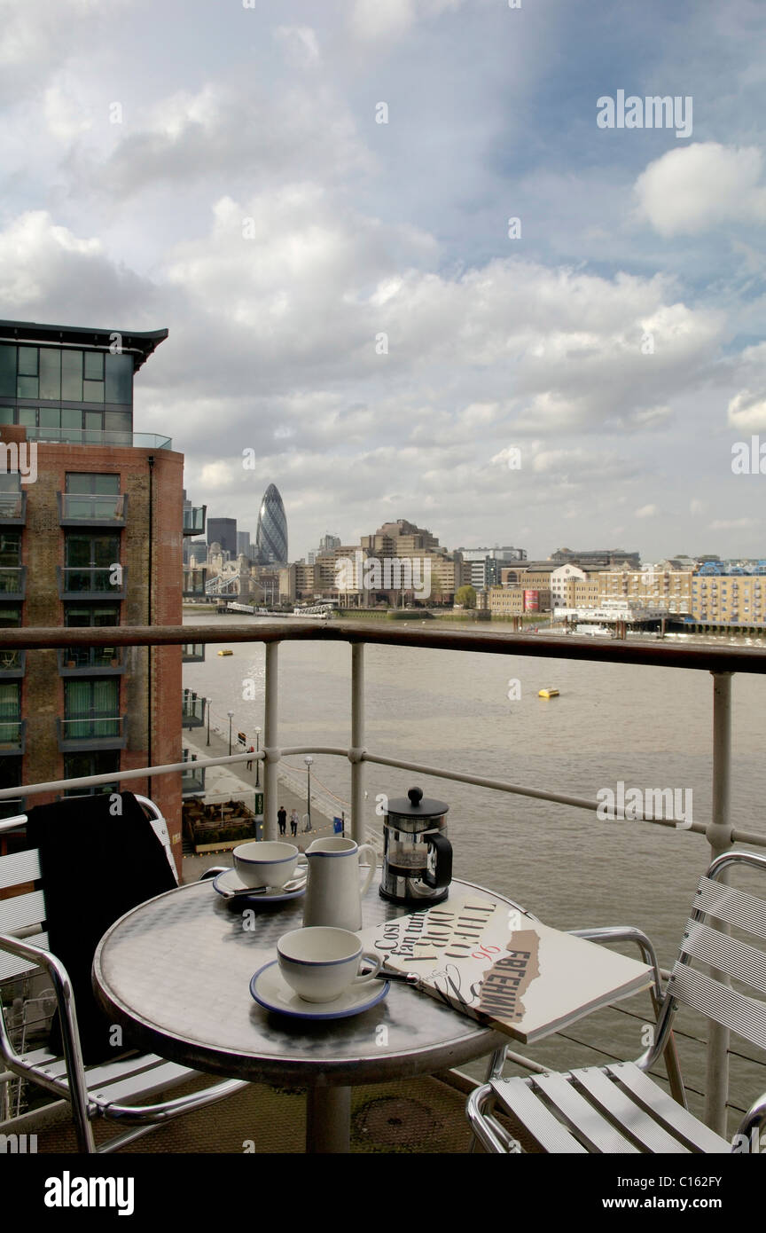 Metal thames hires stock photography and images Alamy