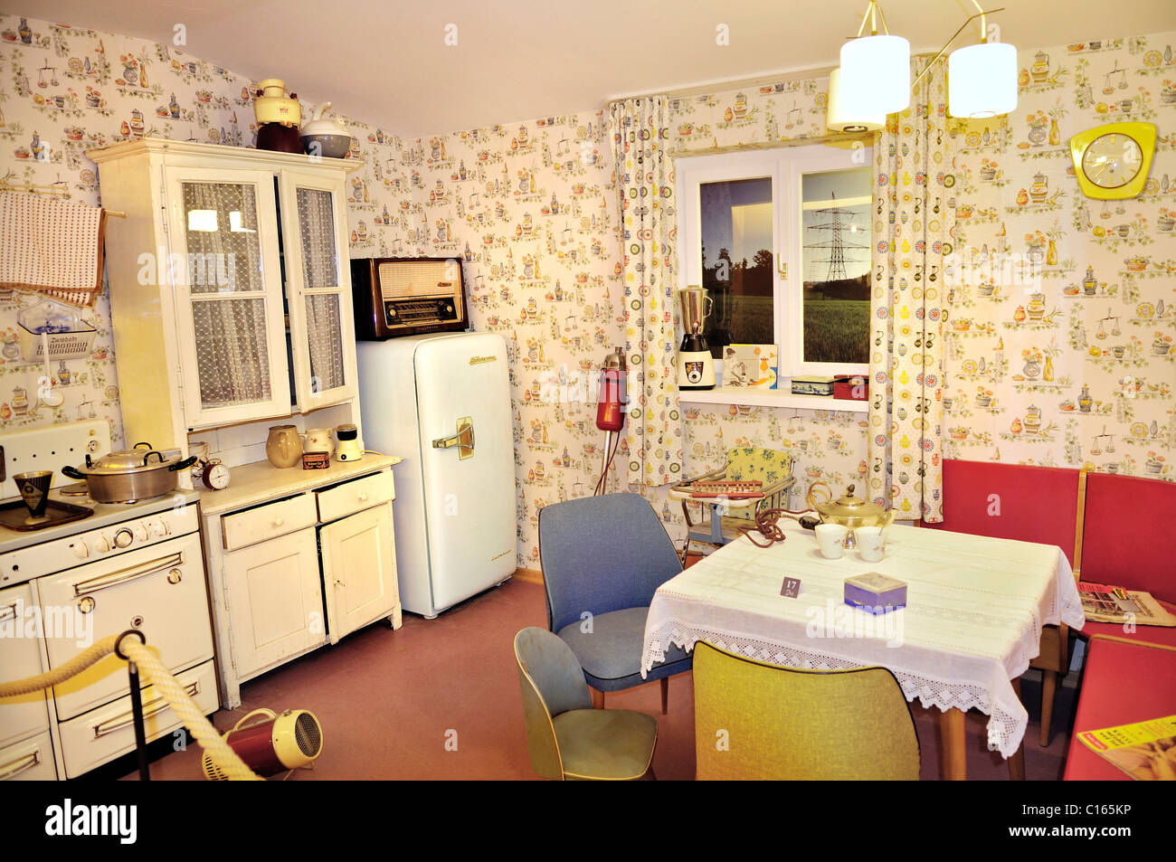 1950's style combined kitchen/living room, Markus Wasmeier Farm and Winter Sport Museum, Schliersee Lake, Bavaria Stock Photo