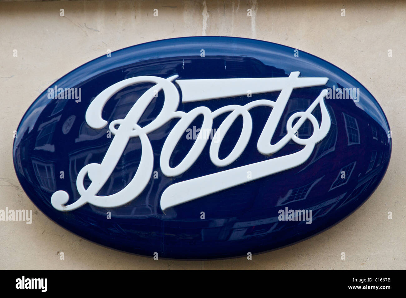 Boots the chemists hi-res stock photography and images - Alamy