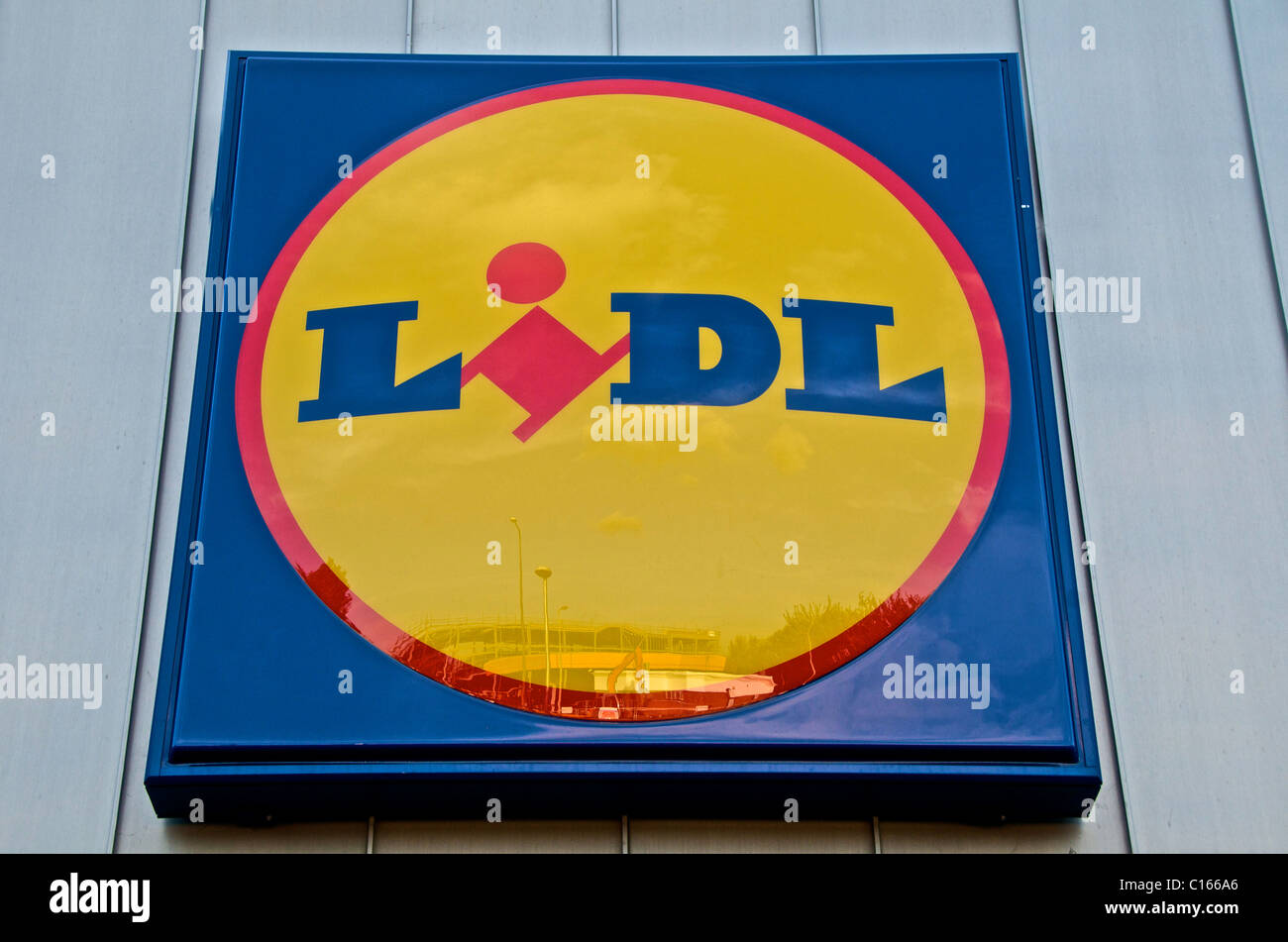 LIDL Supermarket check out logo Stock Photo