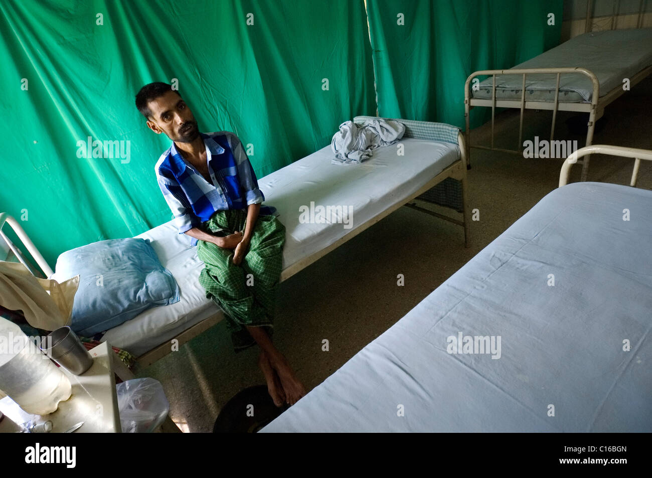 Anwari Mondol, 35, infected with a strain of life-threatening tuberculosis has been admitted in the private hospital Shree Jain Stock Photo