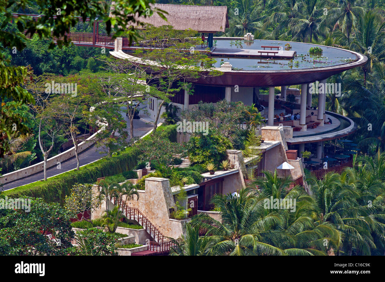 The luxury Four Seasons Hotel set amongst the rice paddies at Sayan in the Ayung River Valley in Bali, Indonesia Stock Photo