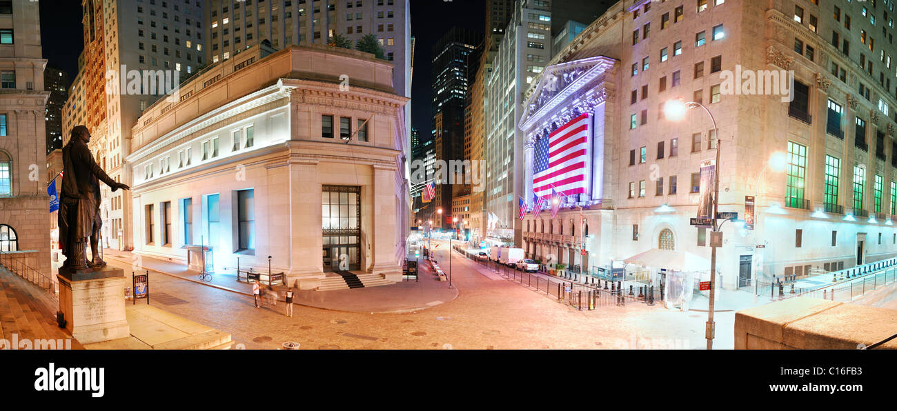 Panorama wall street new york hi-res stock photography and images - Alamy