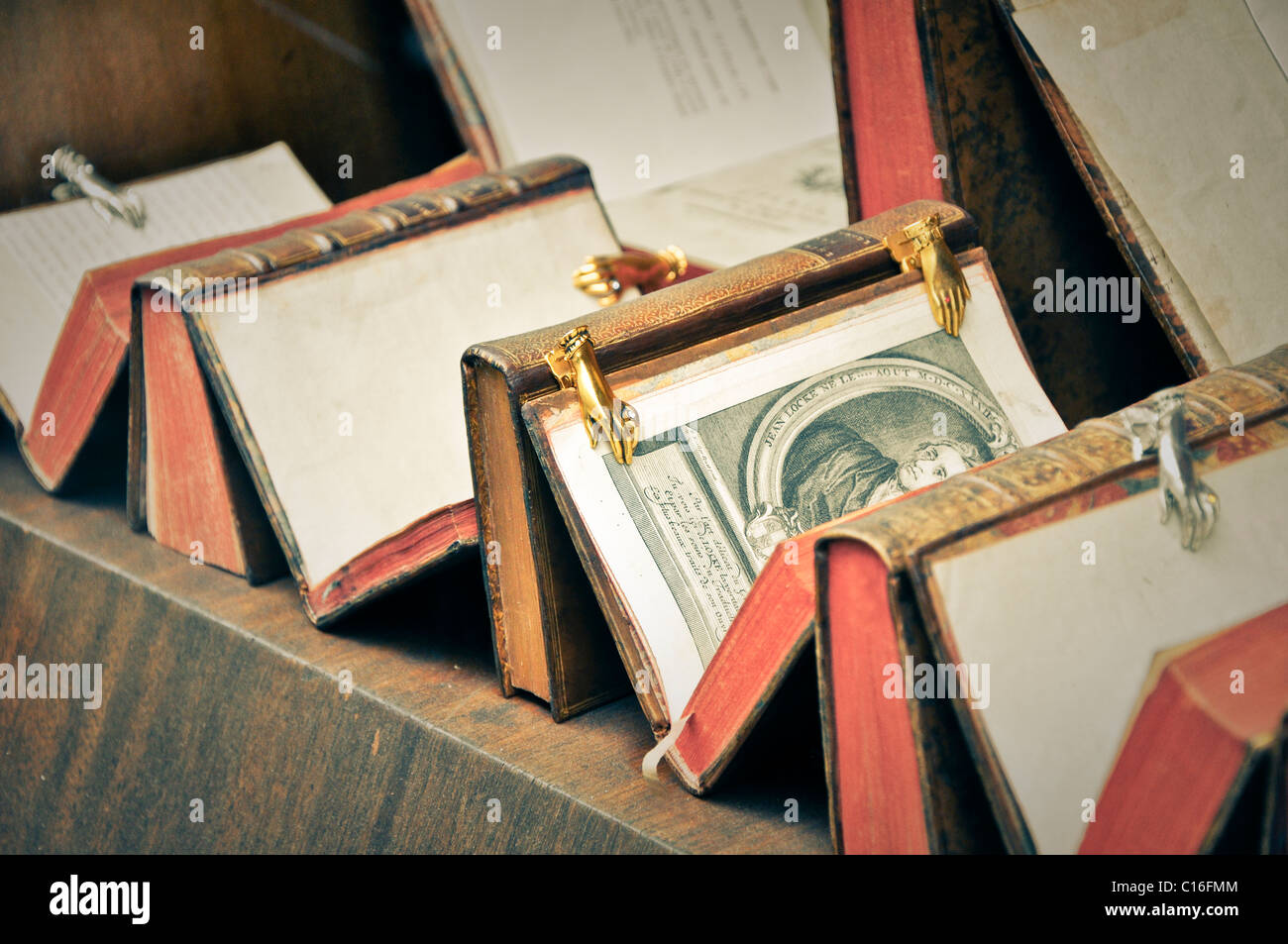 Antique book store, Paris, France Stock Photo Alamy