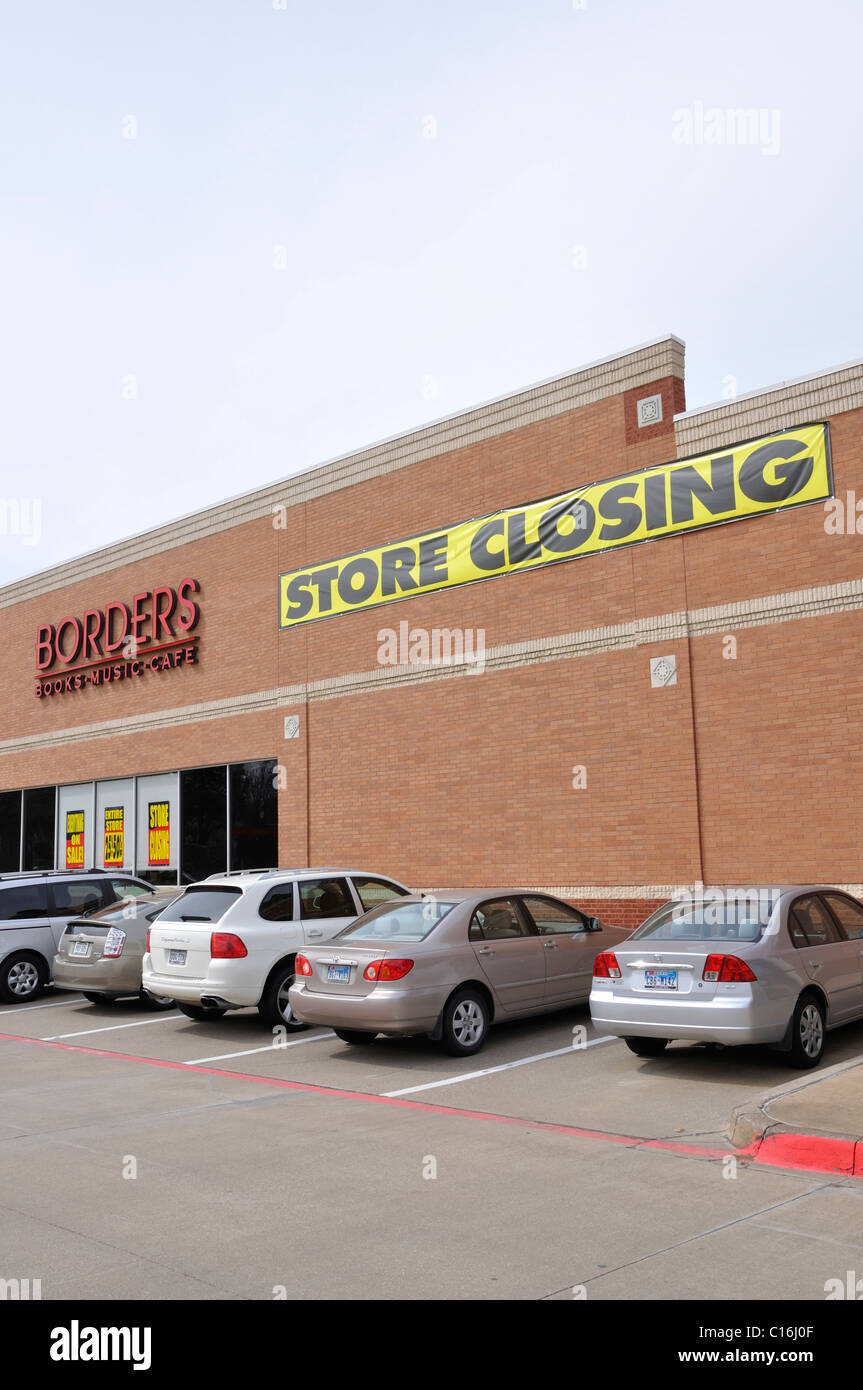 Borders Bookstore closing in Plano, Texas, USA Stock Photo Alamy