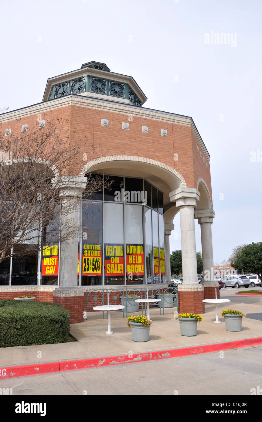 Borders Bookstore closing in Plano, Texas, USA Stock Photo Alamy