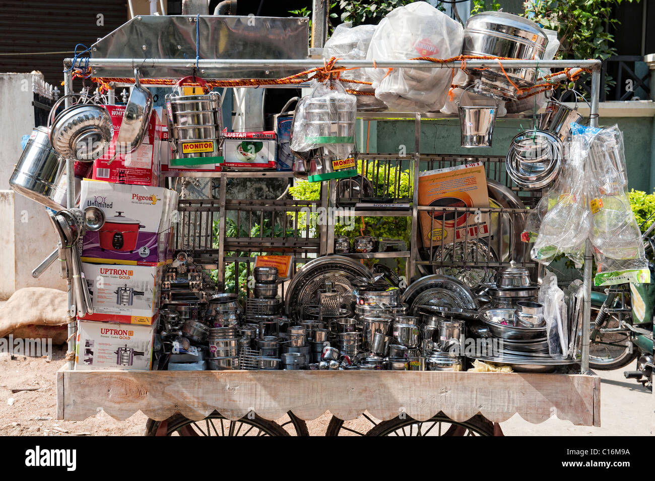 Indian kitchenware market stall. Andhra Pradesh, India Stock Photo