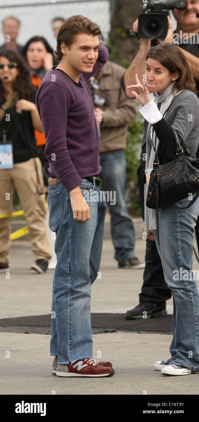 Emile Hirsch 2009 Film Independent’s Spirit Awards at the Santa Monica