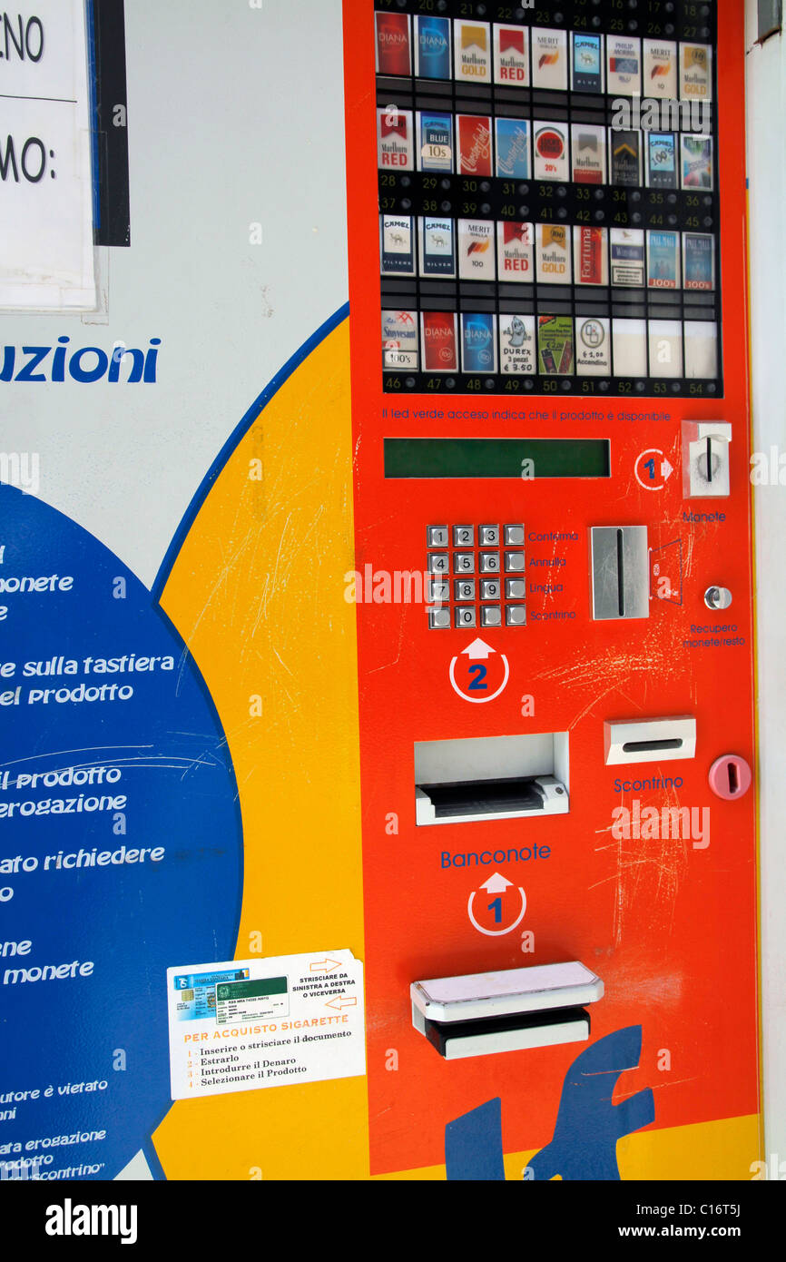 Cigarette machine vending italy hires stock photography and images Alamy