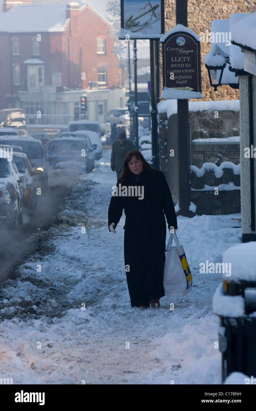 Car exhaust fumes hires stock photography and images Alamy