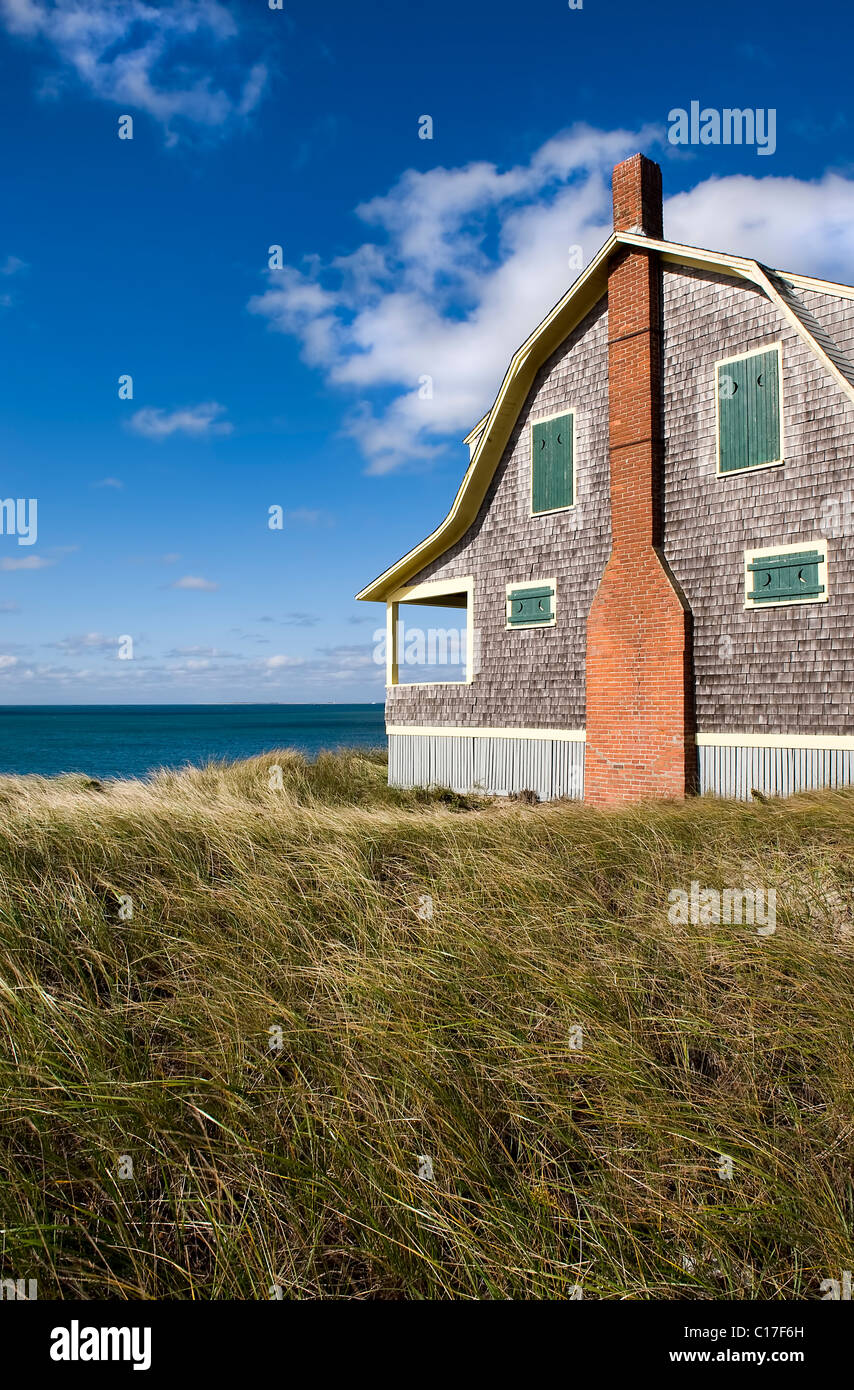 Waterfront beach cottage, Truro, Cape Cod, MA, Massachusetts, USA Stock Photo
