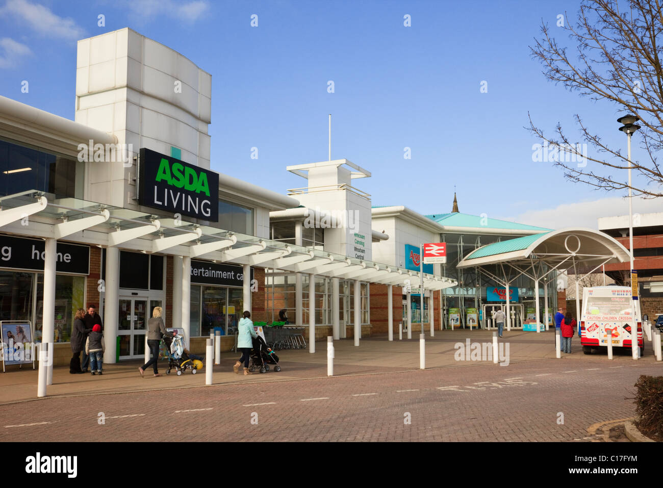 Asda Supermarket Uk Stock Photos & Asda Supermarket Uk Stock Images Alamy