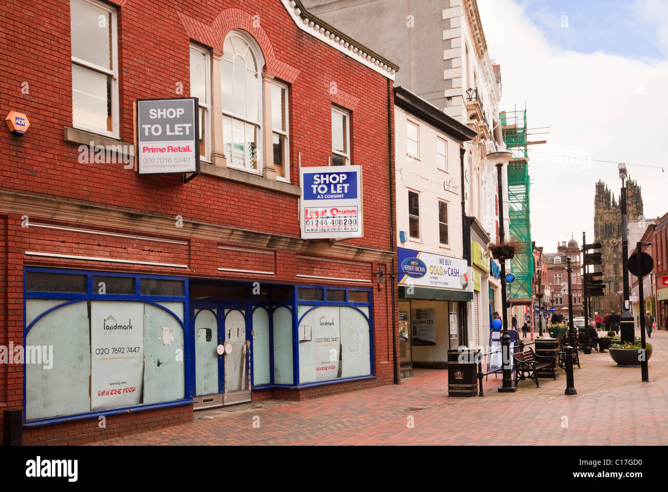 High street empty shop hires stock photography and images Alamy