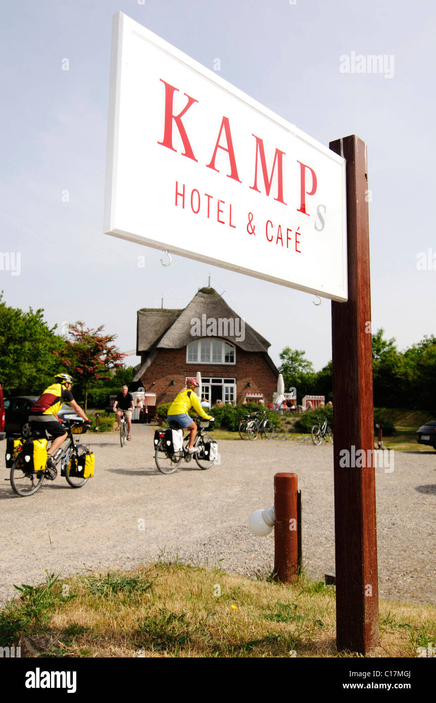 Kamps Hotel & Cafe, signpost, cyclists in Keitum, Sylt island, North Frisia, Schleswig-Holstein, Germany, Europe Stock Photo