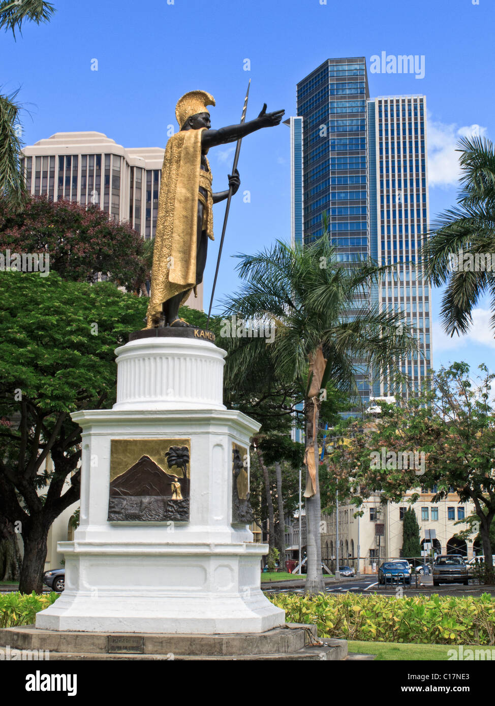 King Kamehameha statue in front of office buildings, Honolulu Stock