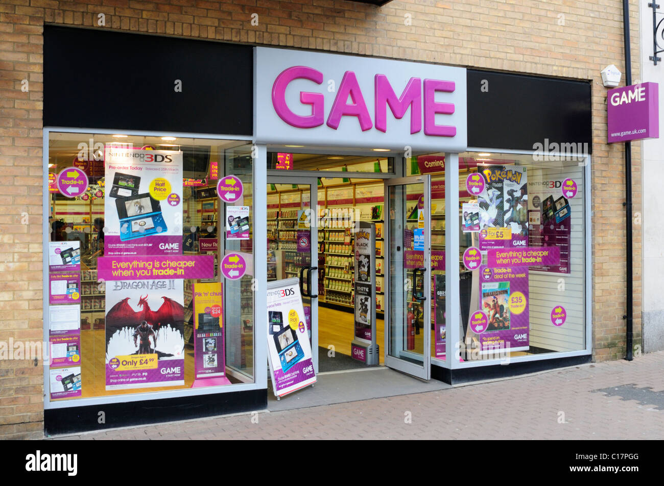 Game Computer Gaming Shop, Fitzroy Street, Cambridge, England, UK Stock Photo